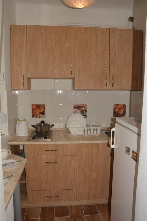 Apartamento Poetyi Flat Budapest Exterior foto